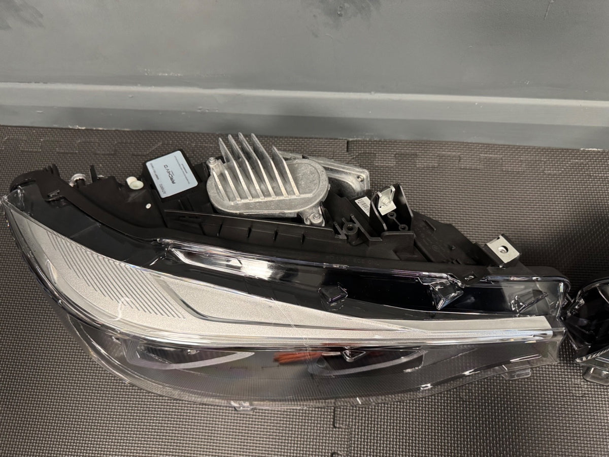 BMW F32 F33 F36 LED Headlights M3 F80 M4 F82 F83 8 Pin Upgrade Pair
