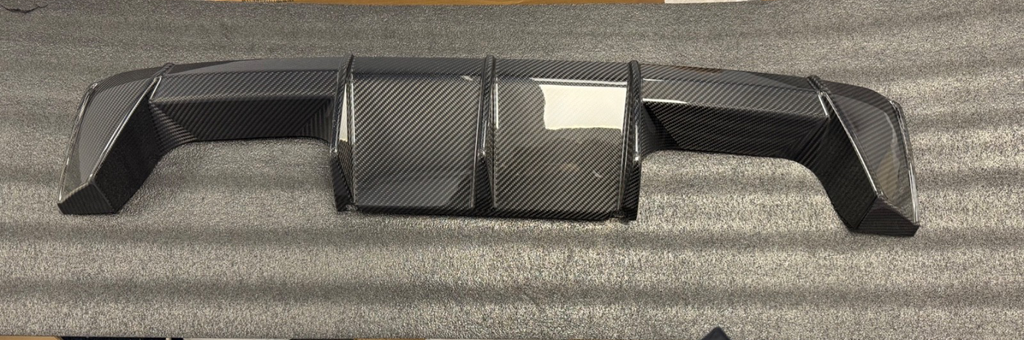 BMW M3 M4 G80 G82 G83 Pre-Preg Dry Carbon Fibre Rear Aggressive Diffuser 2020+