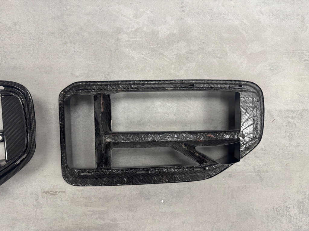 BMW G87 M2 Grill CS Style Pre-Preg Dry Carbon Front Grille 2023+