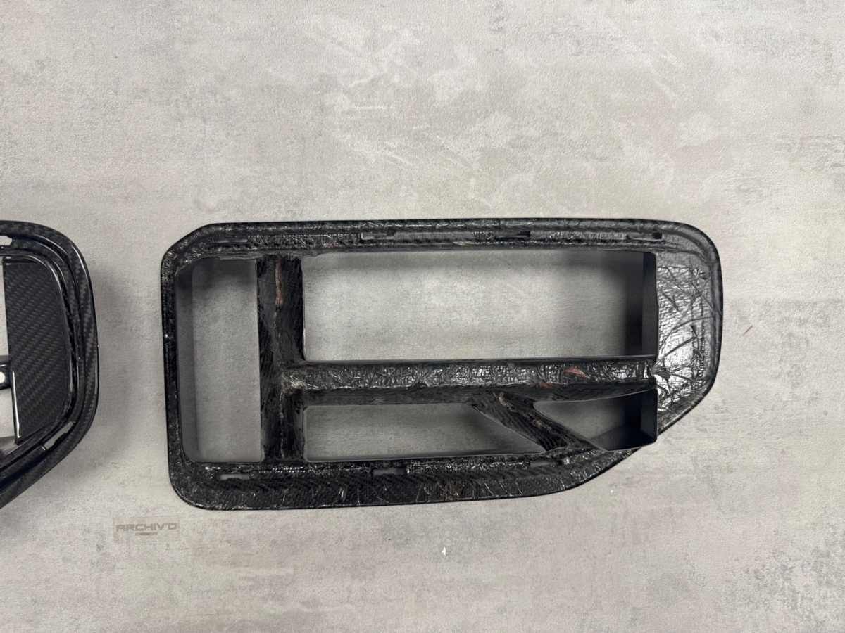 BMW G87 M2 Grill CS Style Pre-Preg Dry Carbon Front Grille 2023+