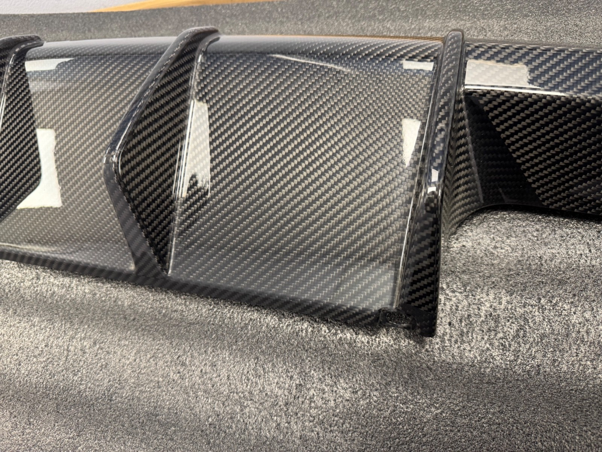 BMW M3 M4 G80 G82 G83 Pre-Preg Dry Carbon Fibre Rear Aggressive Diffuser 2020+