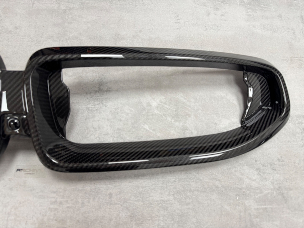 BMW G42 2 Series Real Pre-Preg Dry Carbon Fibre Kidney Grill Gloss 51719627307